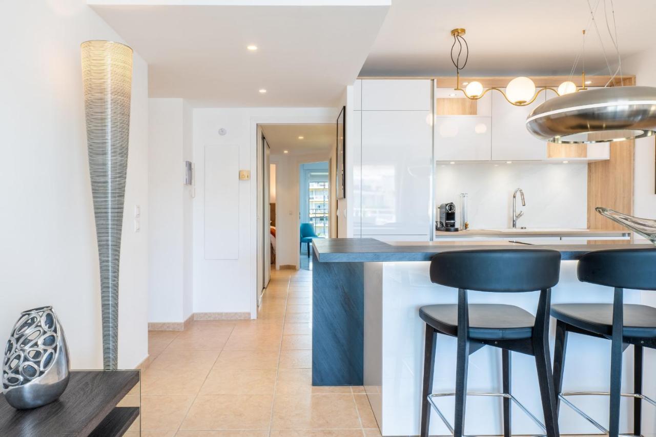 3-room Luxury With Pool And Sea View Steps From The Apartment
