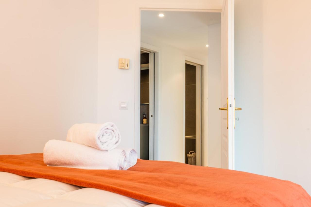 3-room Luxury With Pool And Sea View Steps From The Cannes